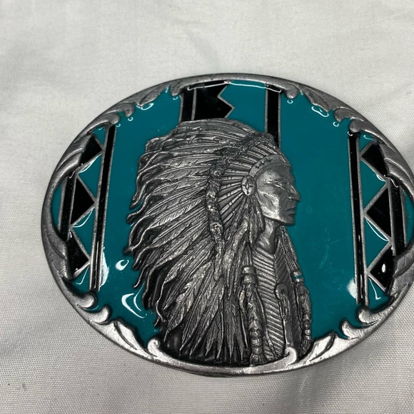 Vintage 1990 Siskiyou Belt Buckle Native American Chief "Great Spirit" Enamel - Picture 3 of 6